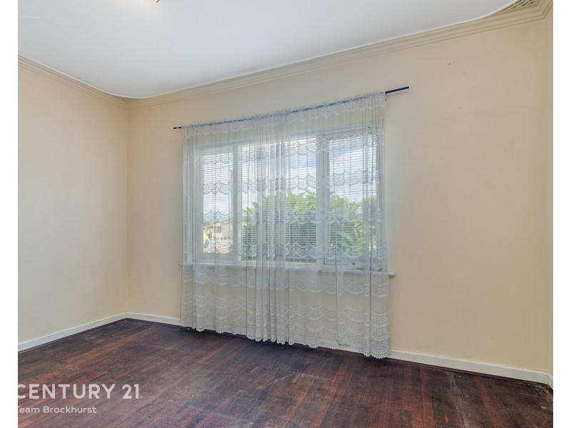 225 Hamilton Street, Queens Park WA 6107