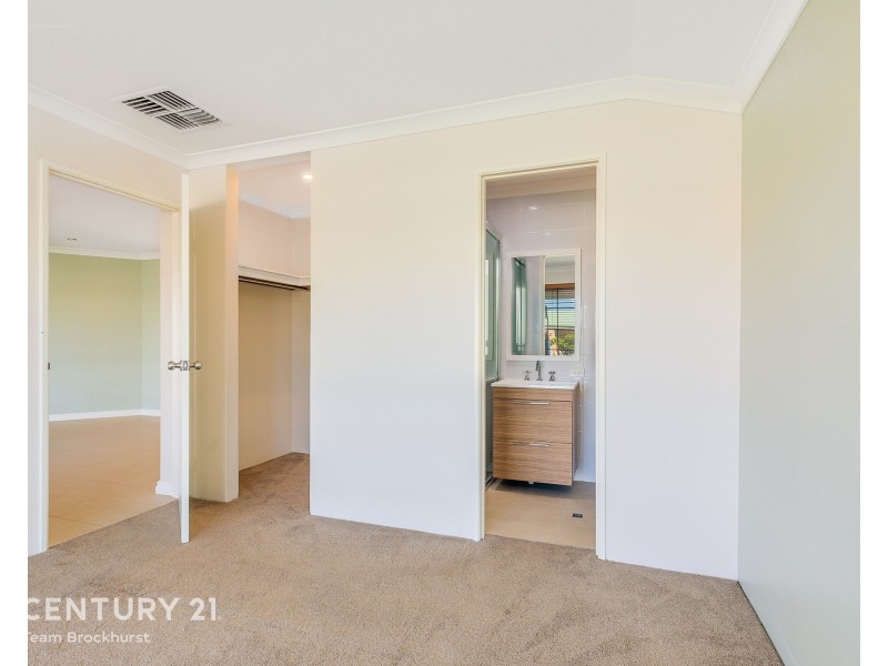 6 Clune Court, Huntingdale WA 6110