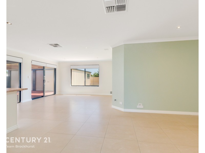 6 Clune Court, Huntingdale WA 6110