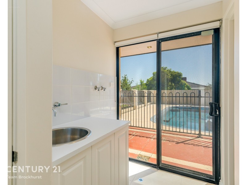 6 Clune Court, Huntingdale WA 6110