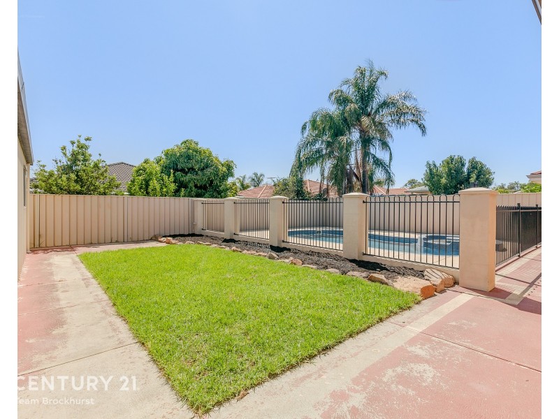 6 Clune Court, Huntingdale WA 6110