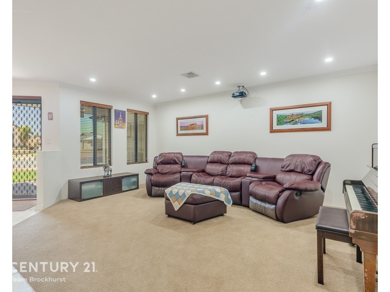 12 Pamplona Drive, Seville Grove WA 6112