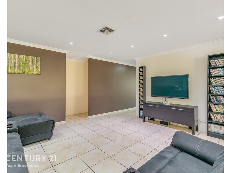 12 Pamplona Drive, Seville Grove WA 6112