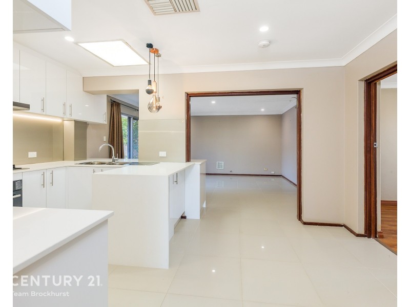 14 Tawny Way, Thornlie WA 6108