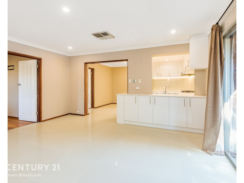 14 Tawny Way, Thornlie WA 6108