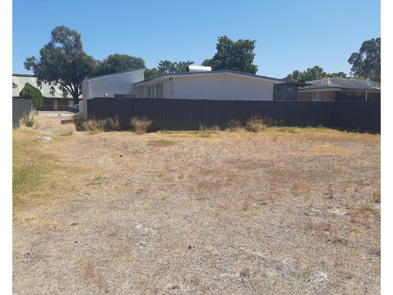 5A Churchdown Street, Thornlie WA 6108