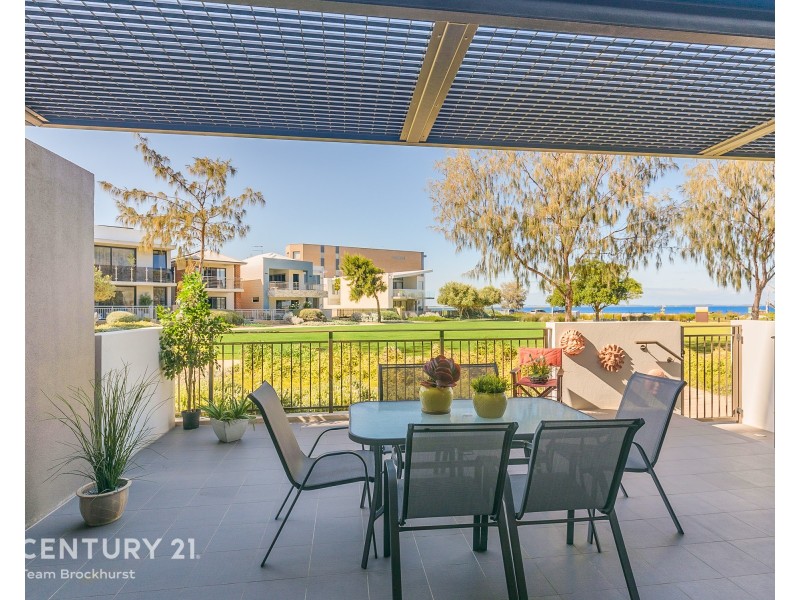 3/37 Orsino Boulevard, North Coogee WA 6163