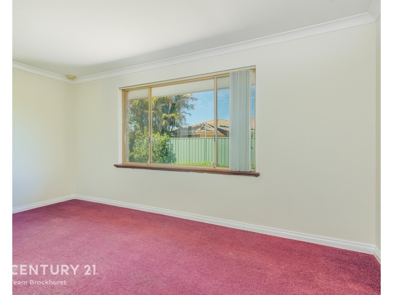 17 Murdoch Road, Thornlie WA 6108