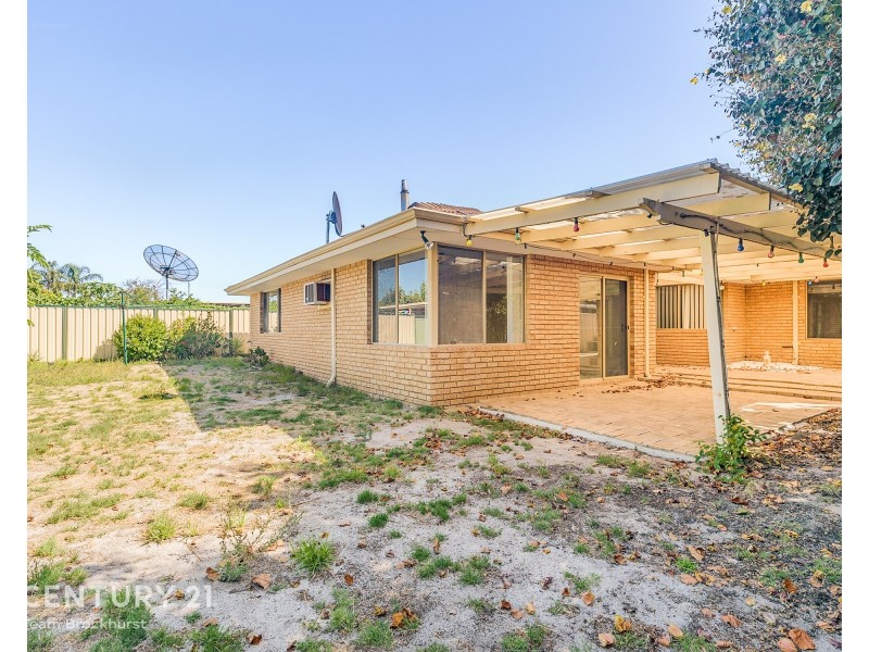 17 Murdoch Road, Thornlie WA 6108