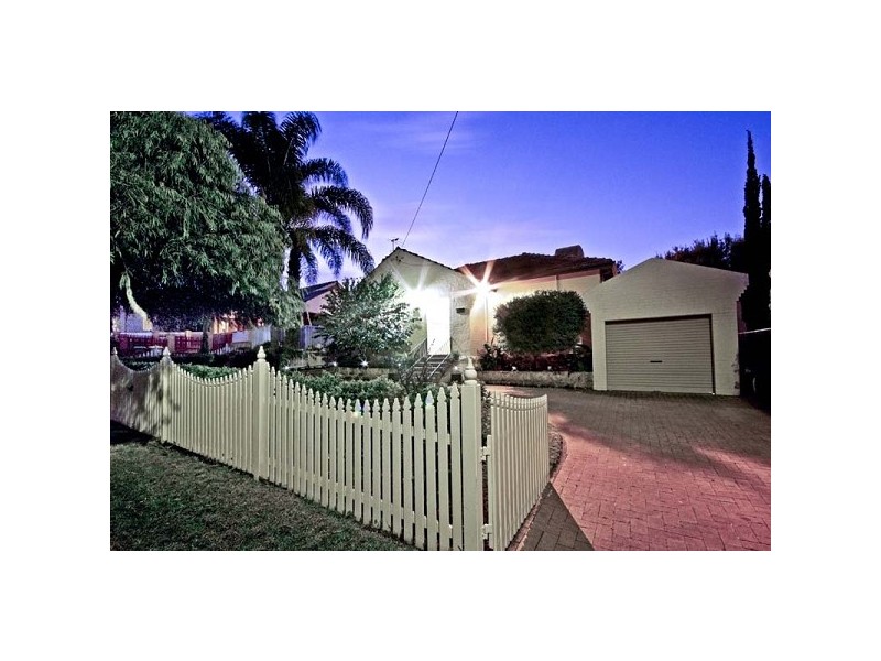 100a Monash Avenue, Como WA 6152
