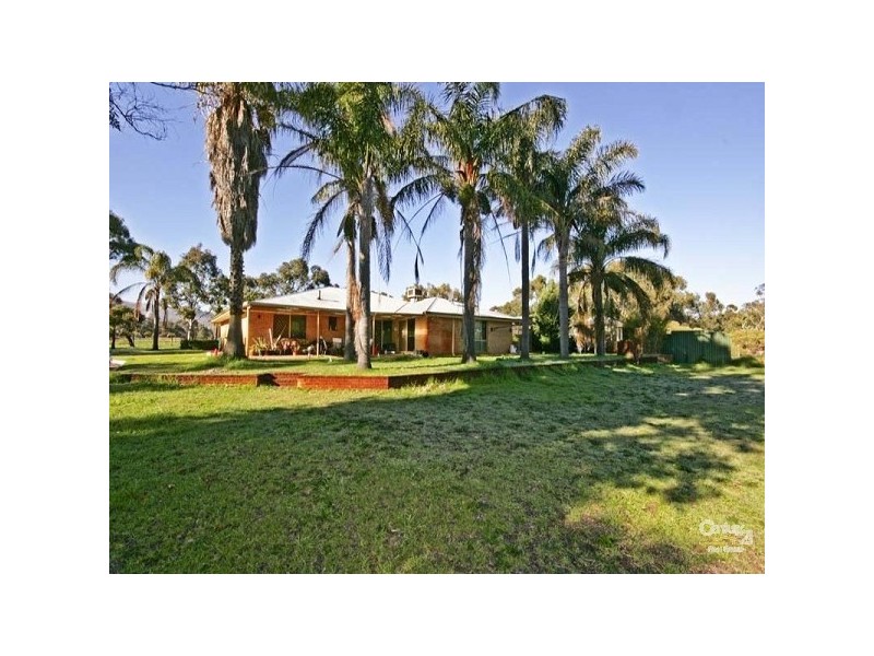 142 Station Street, Martin WA 6110