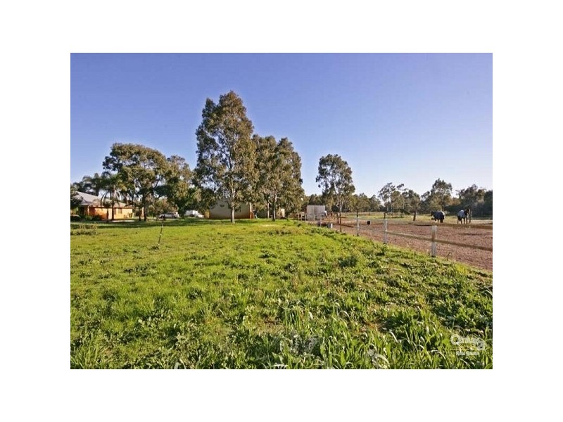 142 Station Street, Martin WA 6110