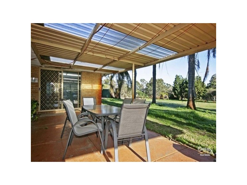 142 Station Street, Martin WA 6110