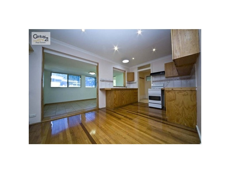 27 Cranwell Street, Thornlie WA 6108