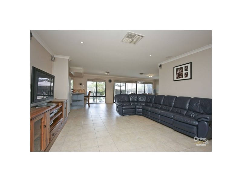 101 Luyer Avenue, Beckenham WA 6107