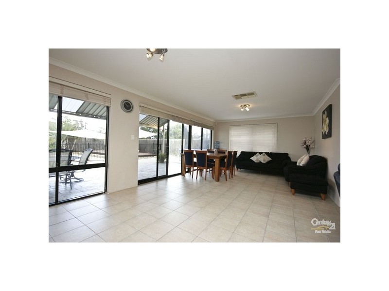 101 Luyer Avenue, Beckenham WA 6107