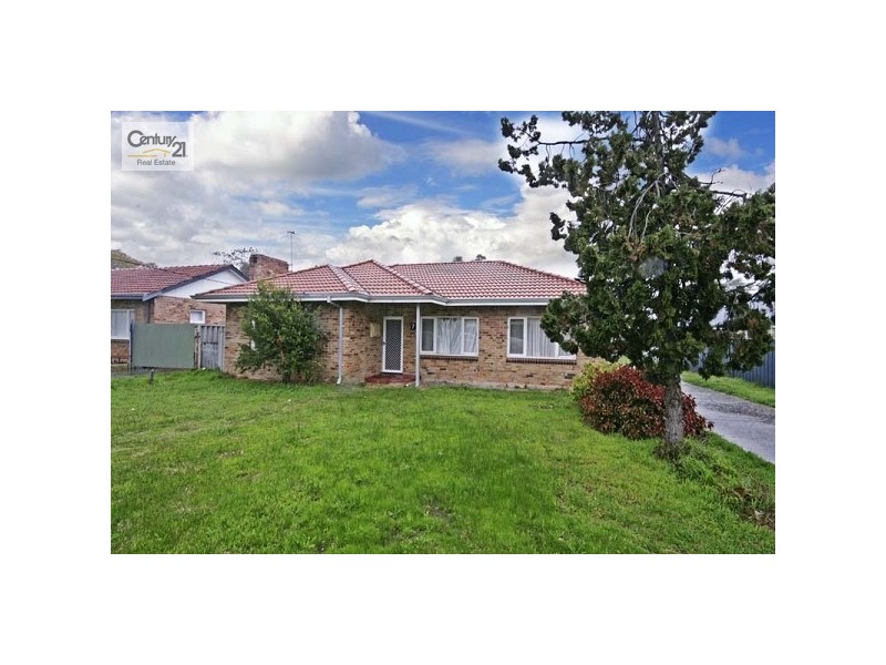 7 Tonbridge Way, Thornlie WA 6108