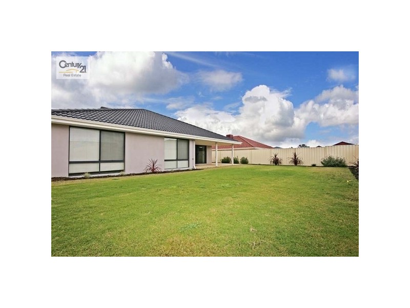 16 Fulmar Way, Seville Grove WA 6112