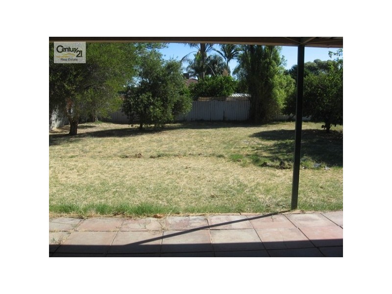 35 Yule Street, Maddington WA 6109