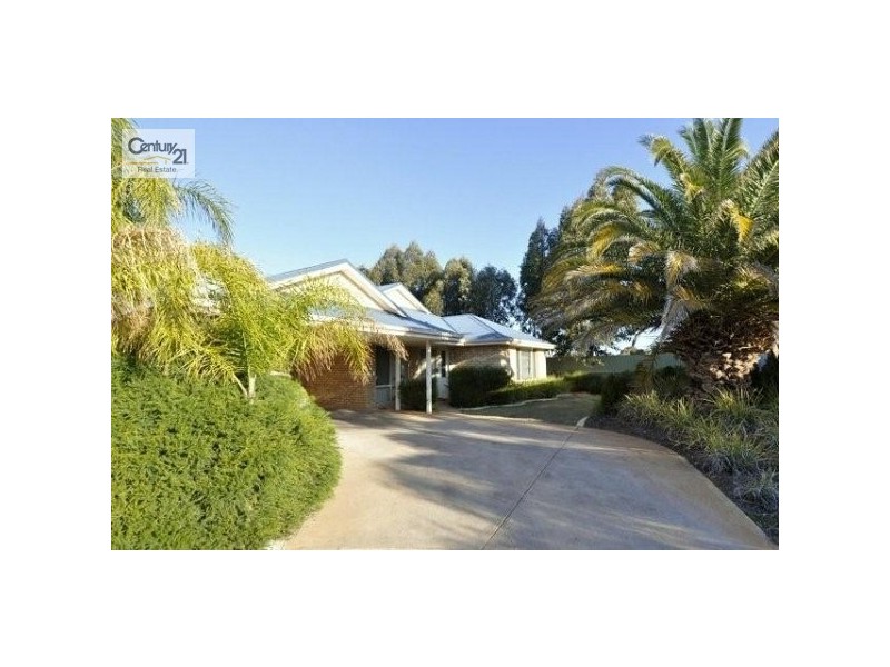 7, 8, 9/5 OConnor Street, Somerville WA 6430