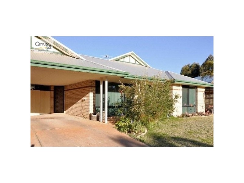 7, 8, 9/5 OConnor Street, Somerville WA 6430