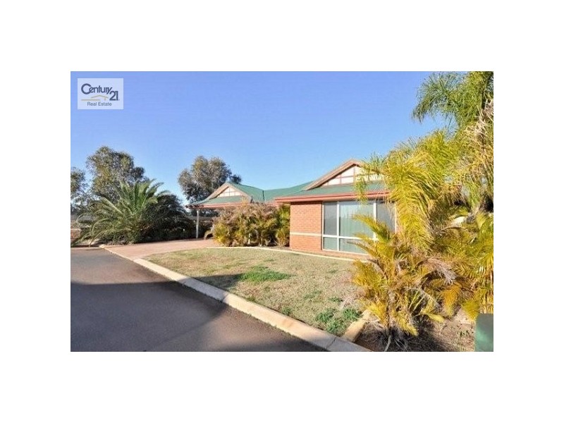 7, 8, 9/5 OConnor Street, Somerville WA 6430