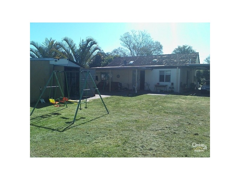 8 Range View Way, Thornlie WA 6108