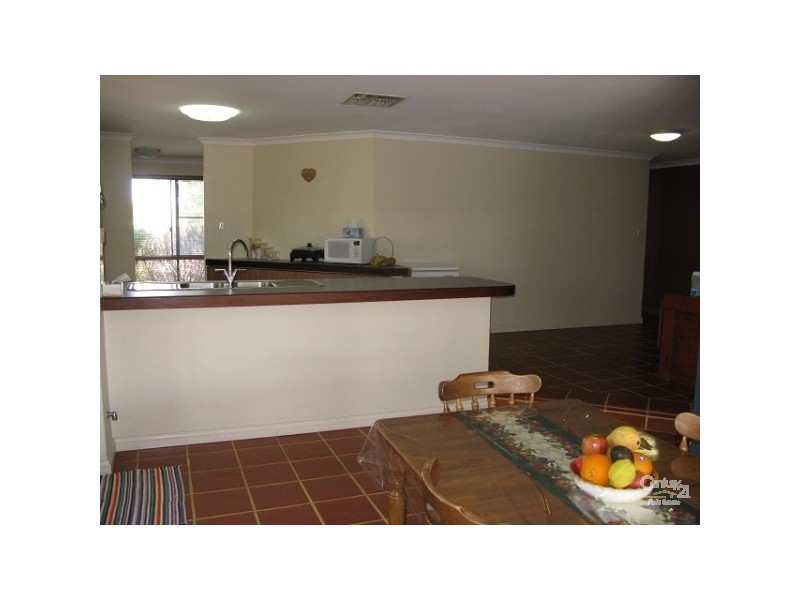 129 Portcullis Drive, Willetton WA 6155