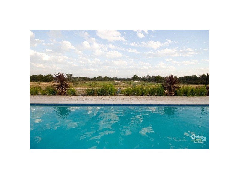 132 Boomerang Road, Oldbury WA 6121