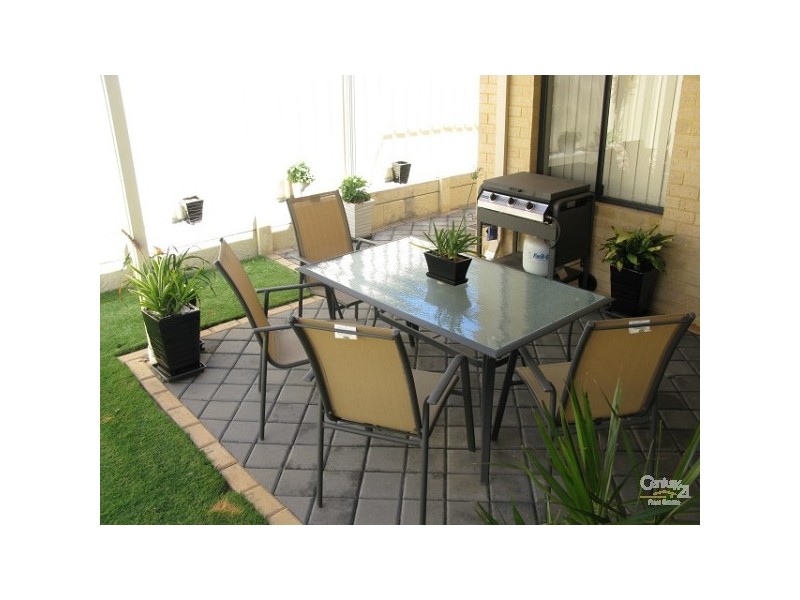 3/3 Garden Street, Cannington WA 6107