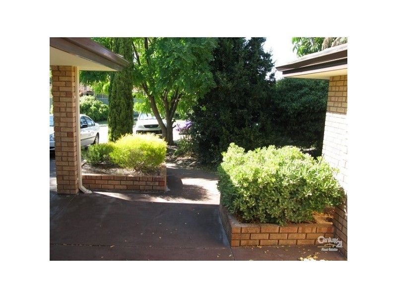 5 Pimelia Grove, Thornlie WA 6108