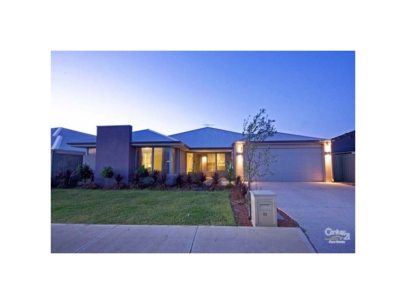 11 Temple Way, Piara Waters WA 6112