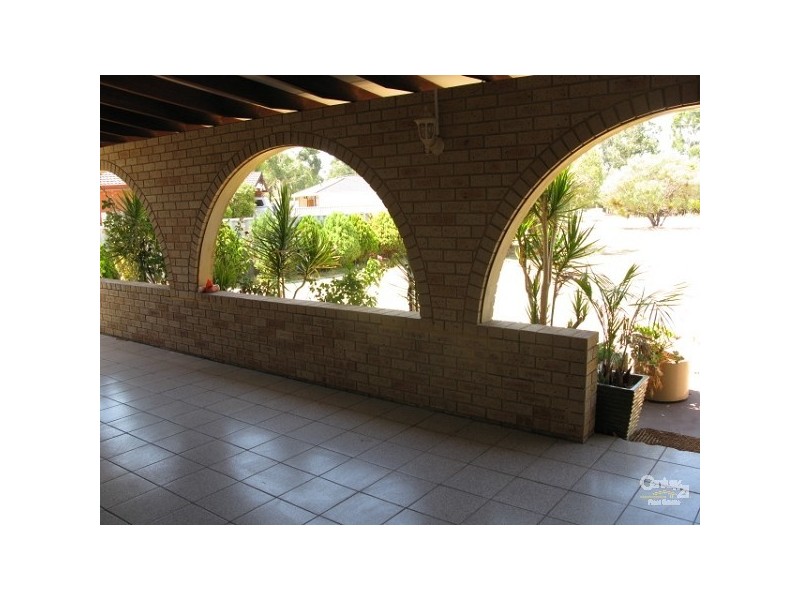 206 Cormorant Court, Southern River WA 6110