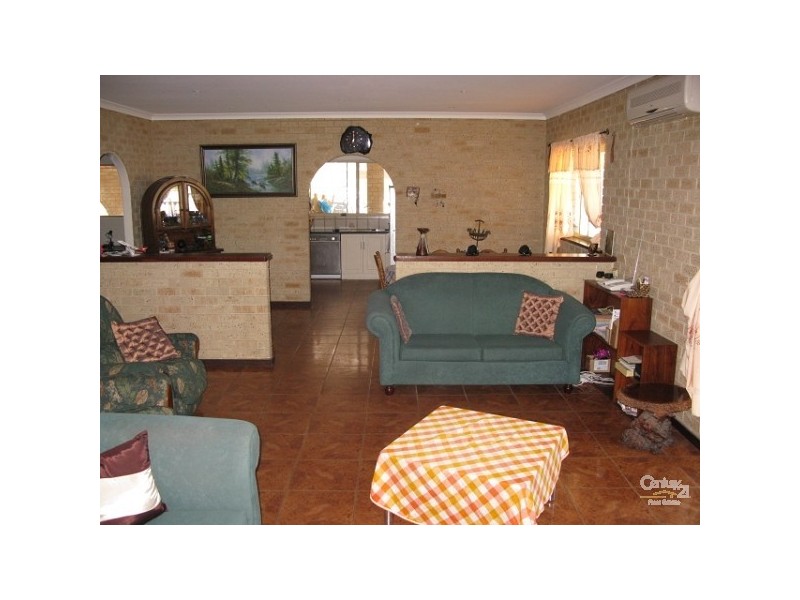 206 Cormorant Court, Southern River WA 6110