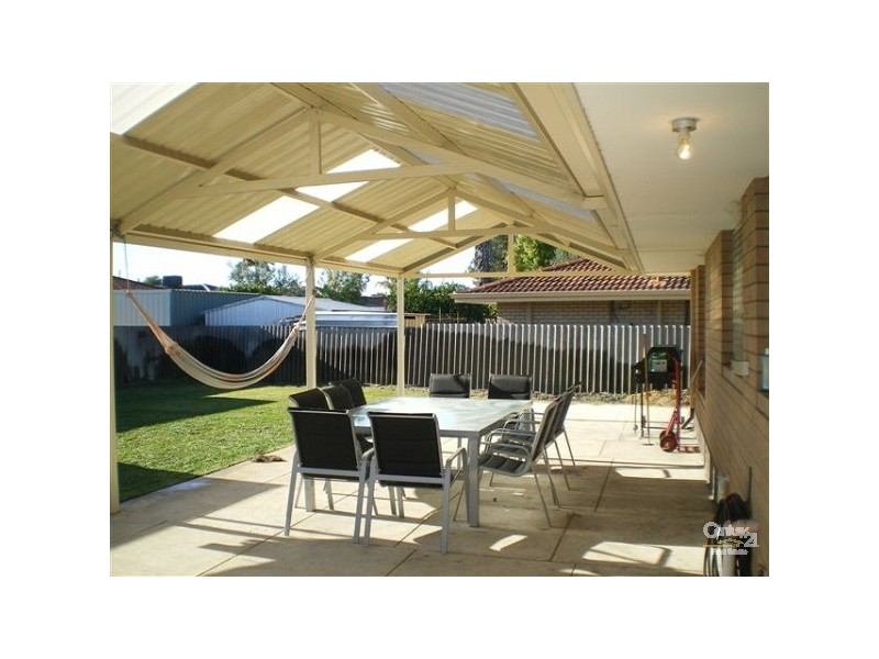 6 Phillips Street, Dianella WA 6059