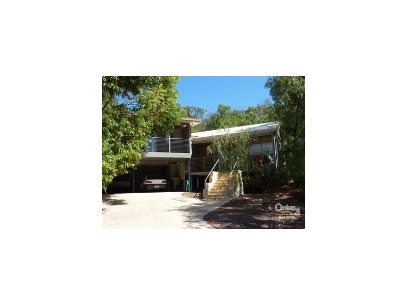 16 Hide Away Vale, Preston Beach WA 6215