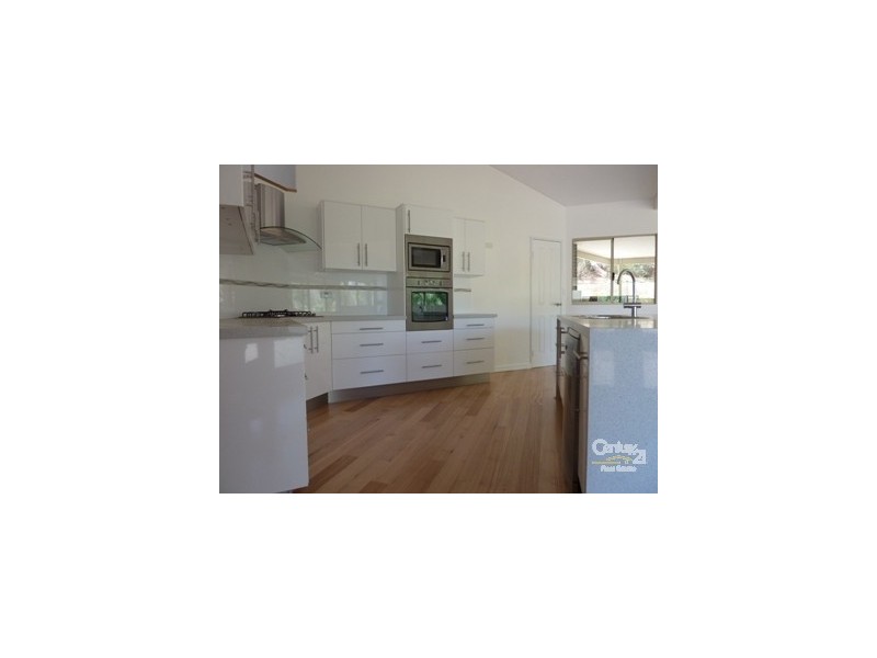 16 Hide Away Vale, Preston Beach WA 6215