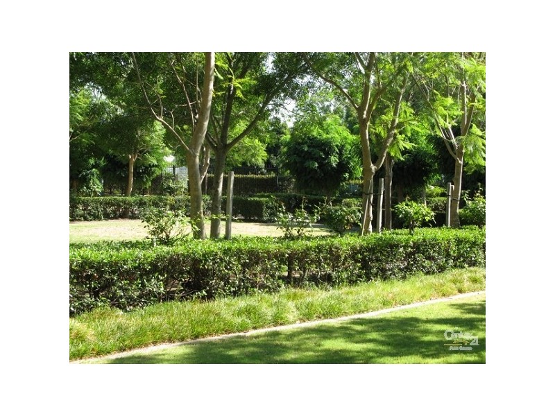 2/80 Fifth Road, Armadale WA 6112