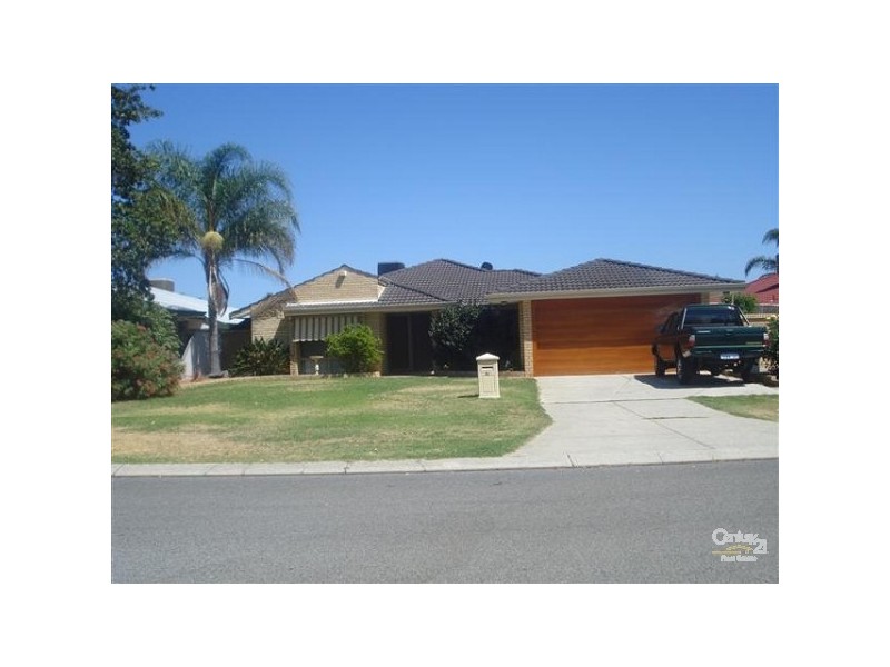 31 Redheart Drive, Thornlie WA 6108