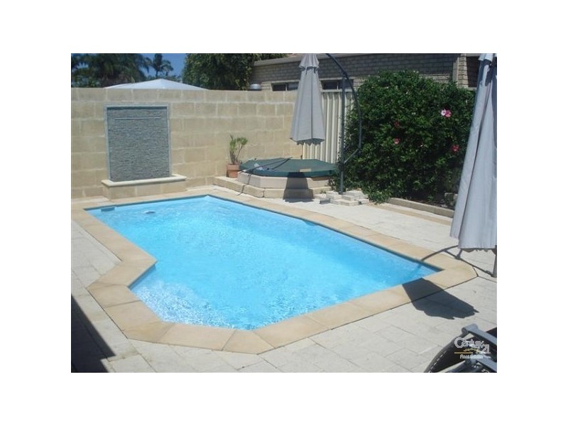 31 Redheart Drive, Thornlie WA 6108