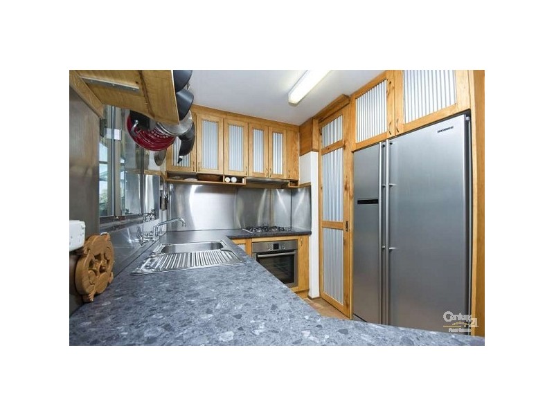 4 Ilford Place, Thornlie WA 6108