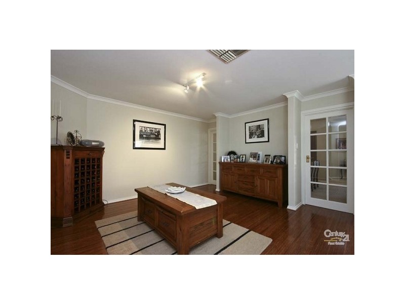 29 Sandover Crescent, Winthrop WA 6150