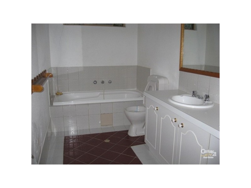 1A Civic Gardens, Cannington WA 6107