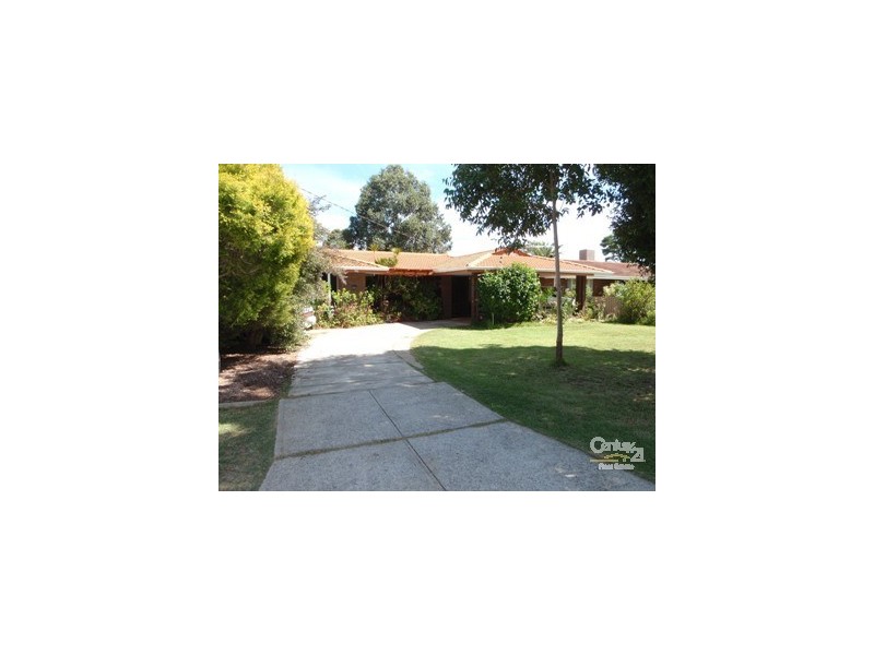 90 Connemara Drive, Thornlie WA 6108