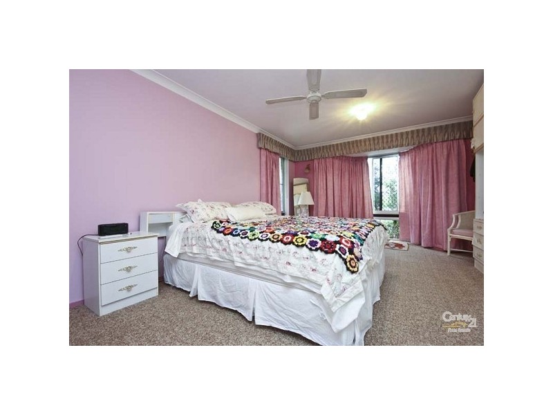 90 Connemara Drive, Thornlie WA 6108