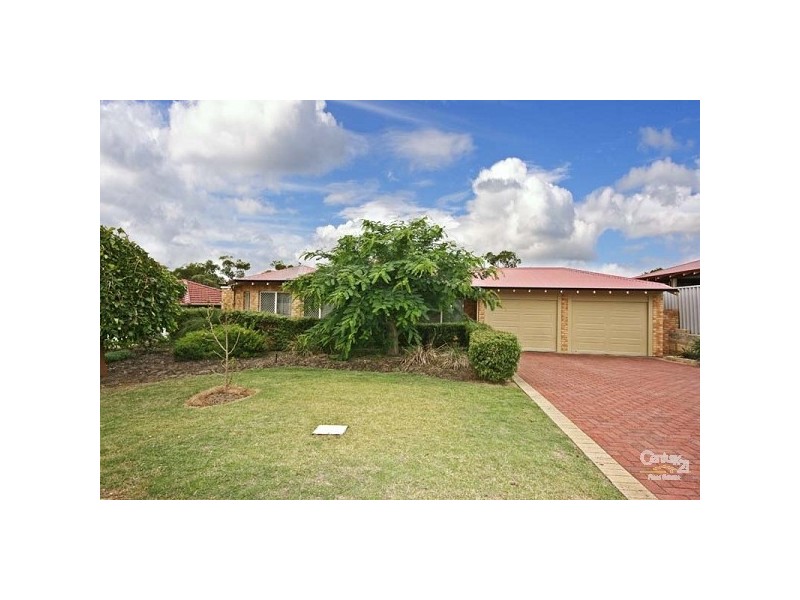 21 Treaty Oak Cove, Bibra Lake WA 6163