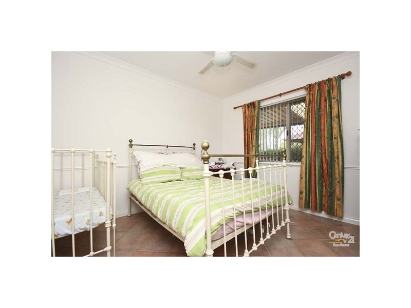 21 Treaty Oak Cove, Bibra Lake WA 6163