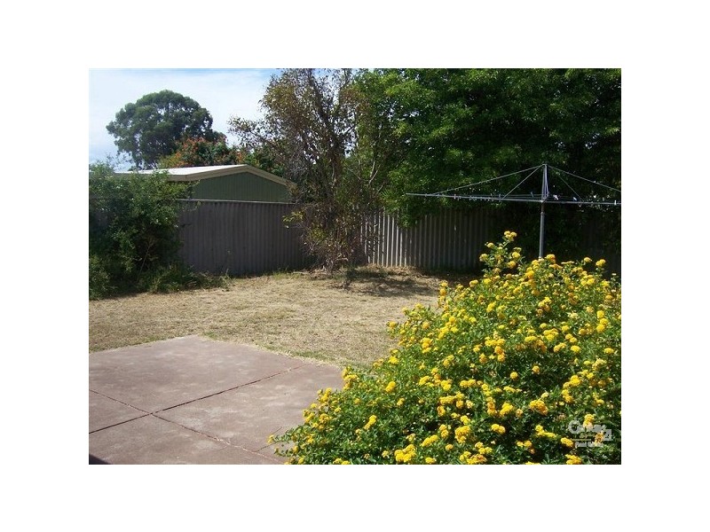 5B Ripplewood Avenue, Thornlie WA 6108