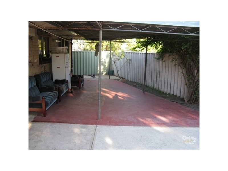 49 Berehaven Avenue, Thornlie WA 6108