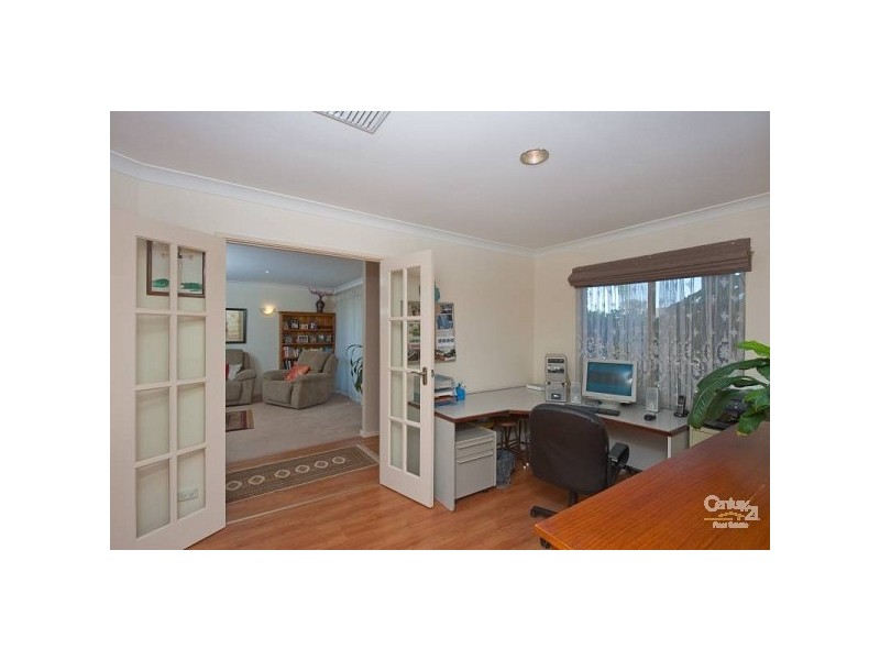 10 Talga Close, Wilson WA 6107